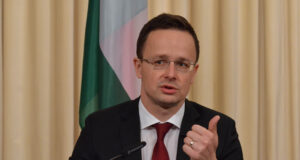 Сийярто заявил, что Венгрия не допустит вступления Украины в Евросоюз