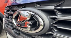 «АвтоВАЗ» регистрирует знак «Можно, а зачем?»: зачем российский автогигант патентует мемную фразу и при чём тут BMW