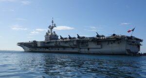Над французским авианосцем шведы заметили «российский» дрон
