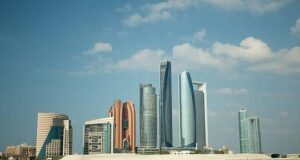 СМИ сообщили о смене тона России на переговорах в Абу Даби
