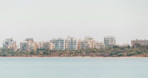 Кто владеет Кипром? Итоги февральской битвы за квадратные метры