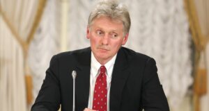 Песков призвал применить пятую статью НАТО к Зеленскому после угроз Орбану