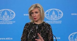 Приехавшего в Гуляйполе Бориса Джонсона назвали злодеем, вернувшимся на место преступления