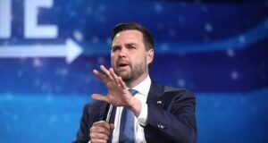 Раскрыто имя главного противника военной операции против Ирана в окружении Трампа
