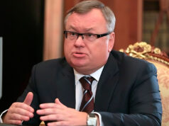 Костин описал состояние российской экономики анекдотом про 80-летнего деда Костин описал состояние российской экономики анекдотом про 80 летнего деда