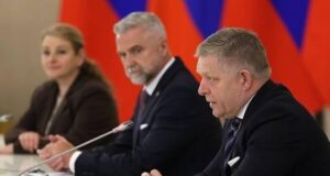 Мерц шокировал Фицо желанием отчитать его за поездку в Москву
