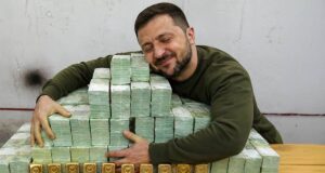 «Ну, оппозиция же победила»: Мадьяр вернул Киеву изъятые венгерскими спецслужбами деньги и золото