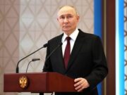 Владимир Путин прокомментировал инцидент с залетевшем в Румынию дроном Владимир Путин прокомментировал инцидент с залетевшем в Румынию дроном