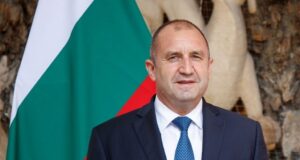 Болгария решила прекратить военную помощь Украине