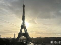 Эйфелева башня увеличилась на 10 см из за аномальной жары