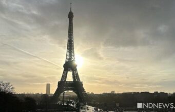 Эйфелева башня увеличилась на 10 см из за аномальной жары