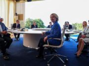 Лидеры G7 договорились об усилении санкций против энергетического сектора РФ Лидеры G7 договорились об усилении санкций против энергетического сектора РФ