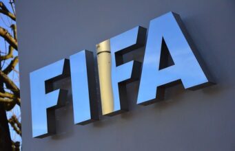Митрофанов: ФИФА считает нужным восстановить допуск команд из России