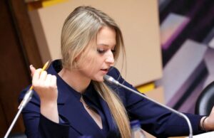 Омбудсмен РФ Яна Лантратова помогла россиянке в Австрии оформить маткапитал Омбудсмен РФ Яна Лантратова помогла россиянке в Австрии оформить маткапитал