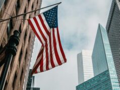 Паспорт не для бедных: США хотят резко поднять пошлины на гражданство Паспорт не для бедных: США хотят резко поднять пошлины на гражданство