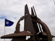 Politico: поддержка Украины станет самым спорным пунктом на саммите НАТО