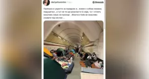 Прятавшиеся в метро от российских ударов киевляне переругались из за палаток