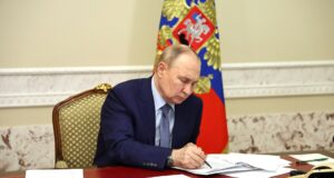 Путин: России предложили ограничить боевые действия четырьмя областями