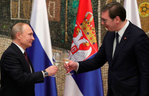 Сербский оппозиционер Парович призвал Москву прекратить поддержку Вучича Сербский оппозиционер Парович призвал Москву прекратить поддержку Вучича