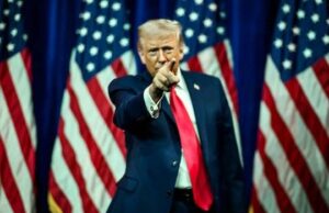 Трамп назвал журналистку «тупой и жуликоватой» и ушёл с интервью Трамп назвал журналистку «тупой и жуликоватой» и ушёл с интервью