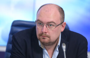 Украинский олигарх Ринат Ахметов признал связь бизнеса и неонацистов Украинский олигарх Ринат Ахметов признал связь бизнеса и неонацистов