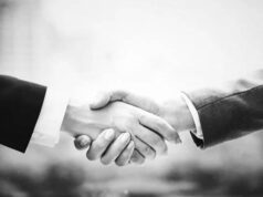 Украинский омбудсмен Лубинец ушёл от ответа на вопрос об объятиях с чиновником из России Украинский омбудсмен Лубинец ушёл от ответа на вопрос об объятиях с чиновником из России