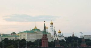 UnHerd: новые европейские ограничения цен на нефть из России не навредят Москве