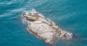 Уровень Каспийского моря приблизился к минимуму за 200 лет
