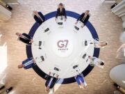 Ушаков увидел на саммите G7 попытку смены ролей Запада в конфликте на Украине