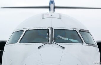 В Нью Йорке пассажирский самолет столкнулся с дроном