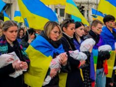 Захарова рассказала о лживых обещаниях благ на Западе в обмен на русофобию