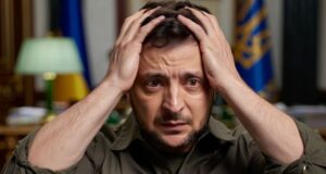 Зеленский раздражает всех: депутаты требуют лишить киевского главаря ордена европарламента «За заслуги»