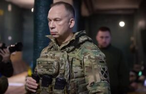 Бойцы ВСУ начали отказываться от наград, присвоенных Сырским