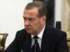 Медведев призвал активно обороняться от санкций Запада