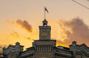 Мэр Кишинёва после скандала с кузиной Санду призвал раскрыть зарплаты представителей правящей партии