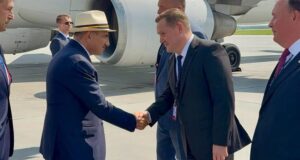 Премьер министр Армении Пашинян прибыл в Екатеринбург