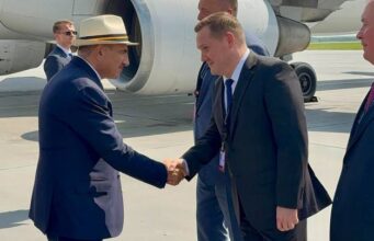 Премьер министр Армении Пашинян прибыл в Екатеринбург