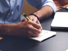 По данным опроса, россияне собираются продолжать работать на пенсии rabota