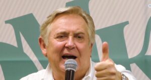 Стоянов заявил, что заставить плакать зрителя легче, чем рассмешить
