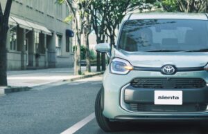 В России начали продавать новую семиместную Toyota. Она стоит дешевле «Лады» и «китайцев» В России начали продавать новую семиместную Toyota