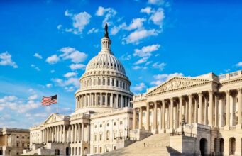 В Сенате США намерены принять законопроект о санкциях против РФ от покойного Грэма*