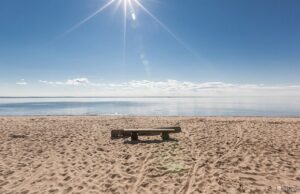 В Туапсе трех подростков на сапах унесло в открытое море В Туапсе трех подростков на сапах унесло в открытое море