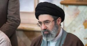 Верховный лидер Ирана Хаменеи пообещал отомстить за отца и других жертв войны с США