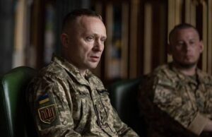 Залужный предупредил нового главкома ВСУ Драпатого о возложенной на него тяжелейшей ноше Залужный предупредил нового главкома ВСУ Драпатого о возложенной на него тяжелейшей ноше