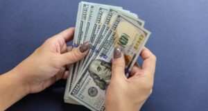 Аналитик Порошин спрогнозировал рост биткоина до $100 тыс