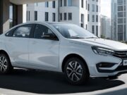 АвтоВАЗ установил новую скидку на самую экономичную LADA Vesta. Сколько теперь стоит битопливный седан АвтоВАЗ установил новую скидку на самую экономичную LADA Vesta