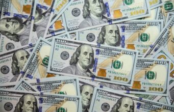 Bloomberg: состояние самых богатых россиян сократилось на $5,02 млрд