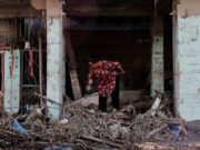 Число жертв наводнения в Непале превысило 540 человек, пропали около 1000 человек