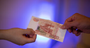 Экономист Балынин заявил о росте средней зарплаты до 109,1 тысячи рублей