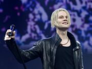 Лавров подарил Shaman почти полное собрание своих сочинений